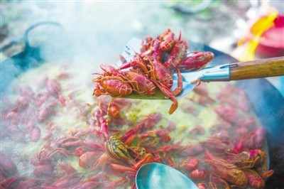 石家庄市饮食职业培训学校：夏日美食季安全饮食小贴士